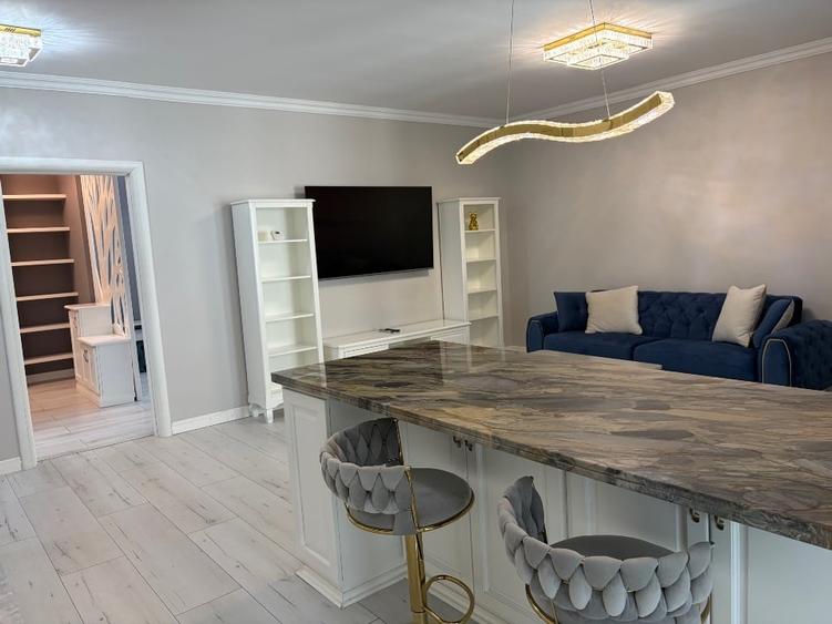 Apartament cu 3 camere decomandat, mobilat în Lujerului