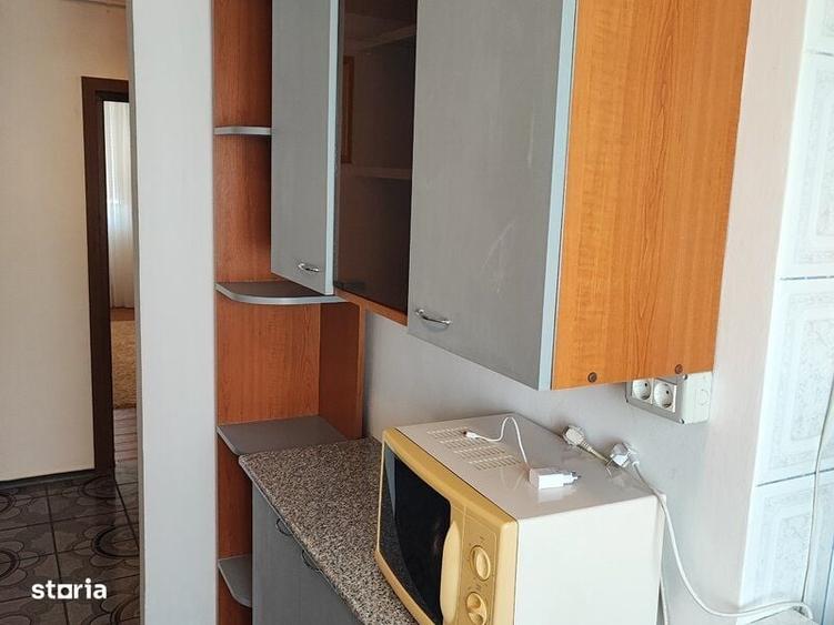 Apartament cu 3 camere decomandat în Vatra Luminoasă
