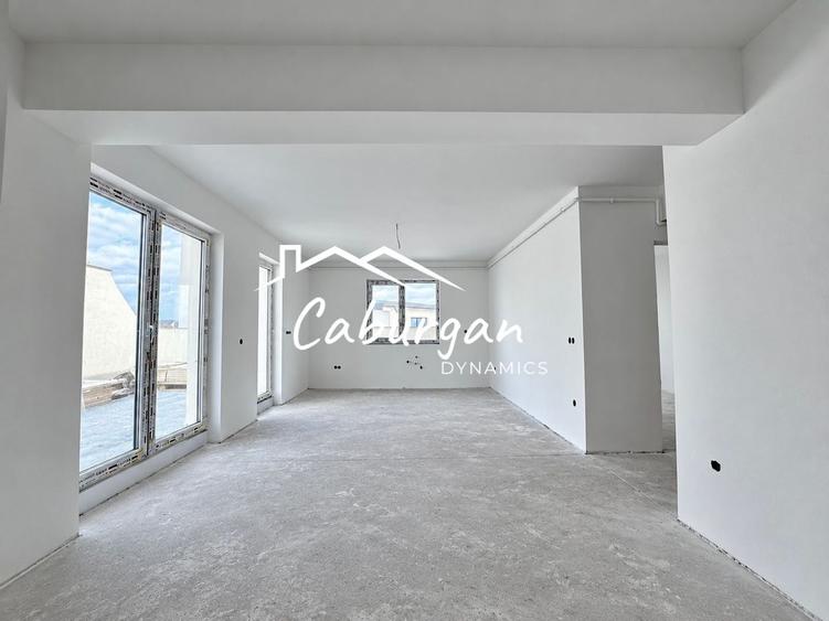 Penthouse cu 3 camere semidecomandat în Șelimbăr