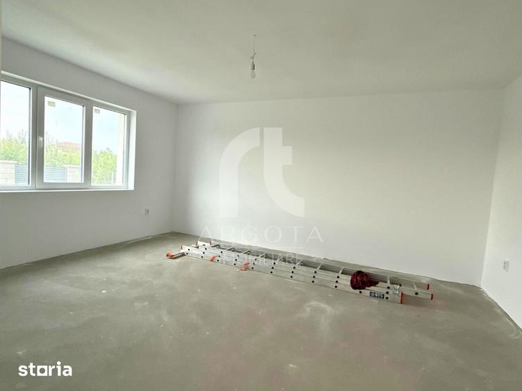 Casă cu 4 camere cu Teren 302 Mp în Mărăcineni