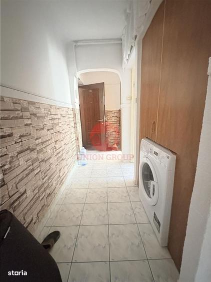 Apartament cu 3 camere semidecomandat în Central