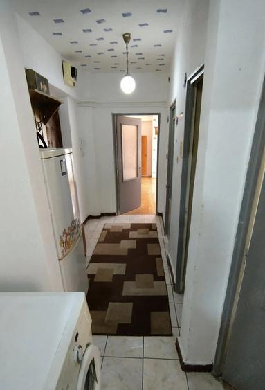 Apartament cu 2 camere decomandat în Govândari