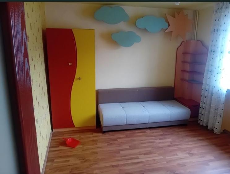 Apartament cu 2 camere decomandat în Precista
