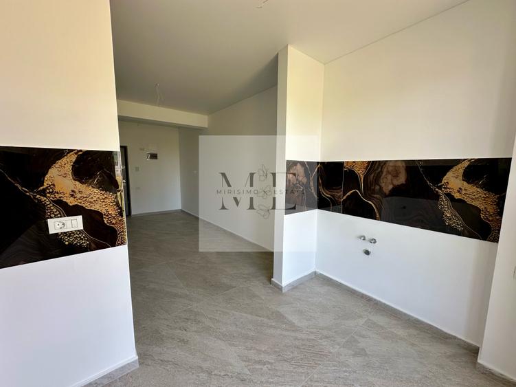 Apartament cu 2 camere semidecomandat în Exterior Sud