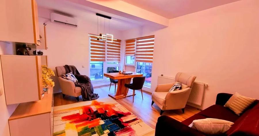 Apartament cu 2 camere decomandat, mobilat în Politehnica