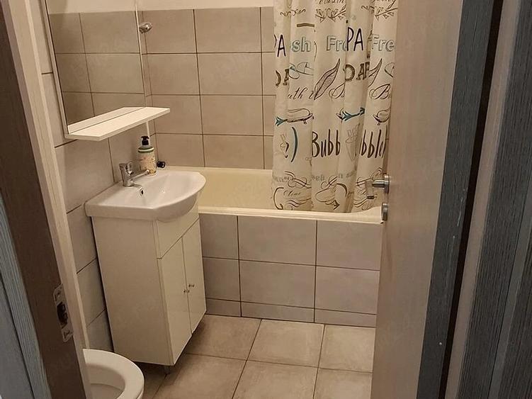 Garsonieră decomandată în Vitan