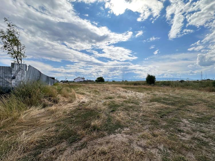 Teren Construcții extravilan de 4000 mp, în Odobești