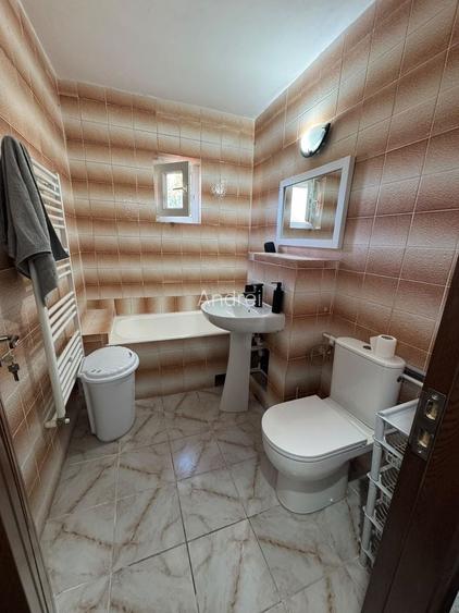 Apartament 3 camere de inchiriat/zona 1 mai /prima chirie