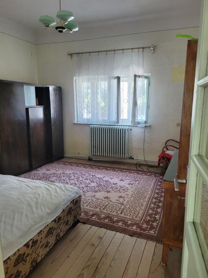 Casă individuală cu 6 camere cu Canalizare în Tomis I