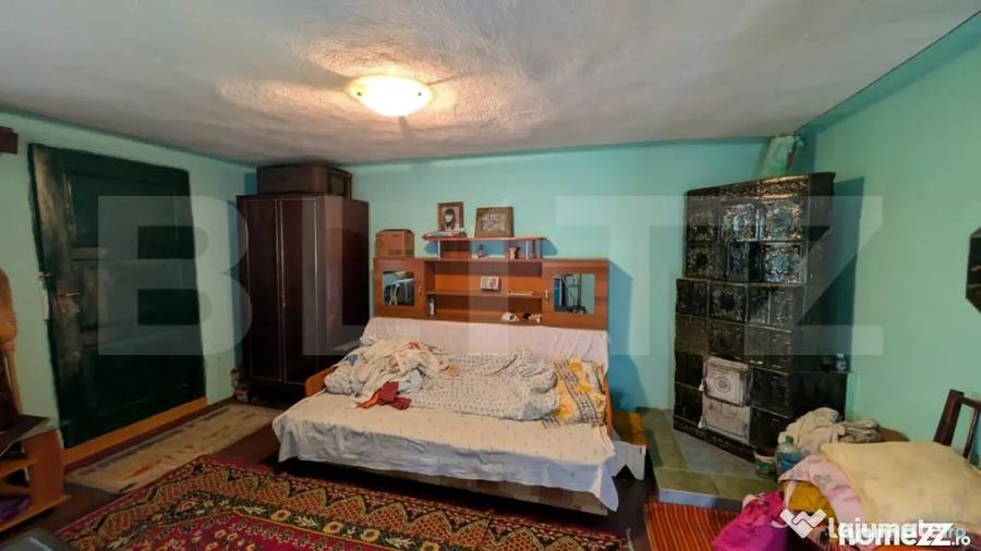 Casă cu 4 camere cu Teren 1100 Mp în Central