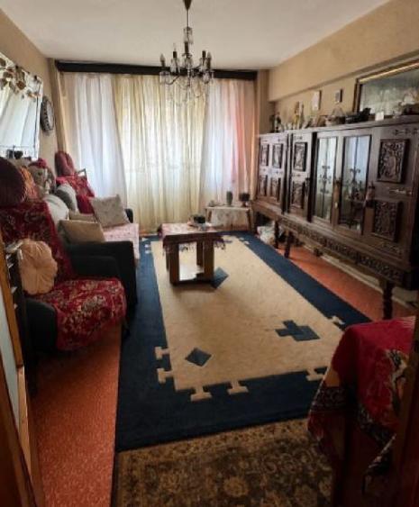 Apartament cu 4 camere decomandat, mobilat în 13 Septembrie