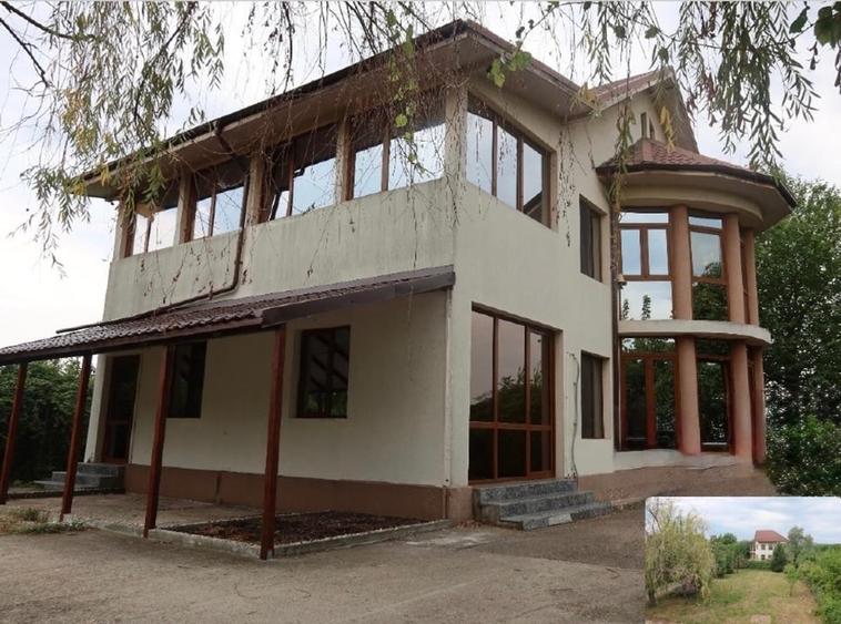 Casă individuală cu 5 camere cu Teren 1141 Mp în Rachieri