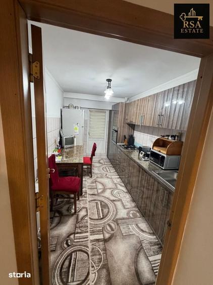 Apartament cu 3 camere în Traian