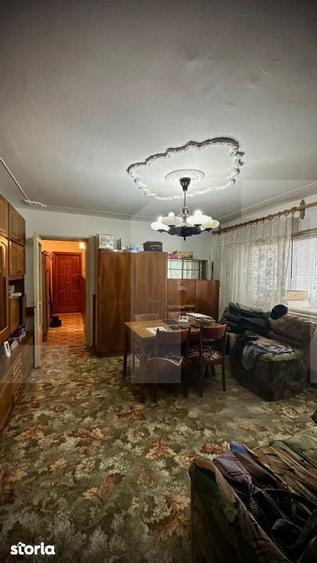 Apartament cu 2 camere decomandat în Pârneava