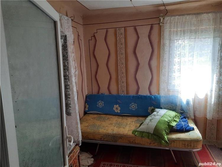 Casă cu 5 camere cu Teren 1000 Mp în Central