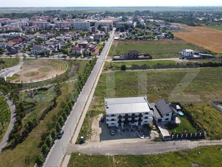 Apartament cu 3 camere decomandat în Titu