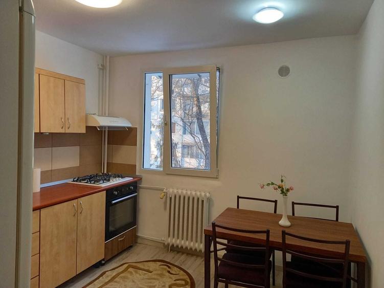 Apartament cu 2 camere decomandat în Brâncoveanu