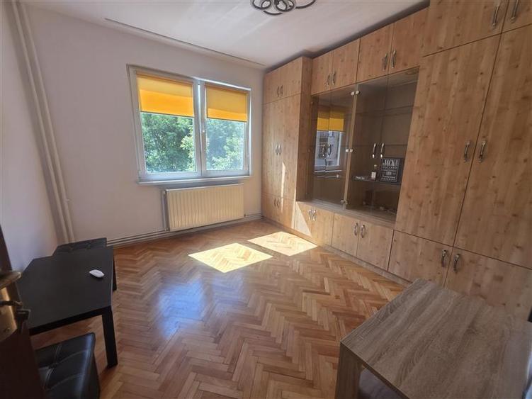 Apartament cu 2 camere decomandat în Unirii
