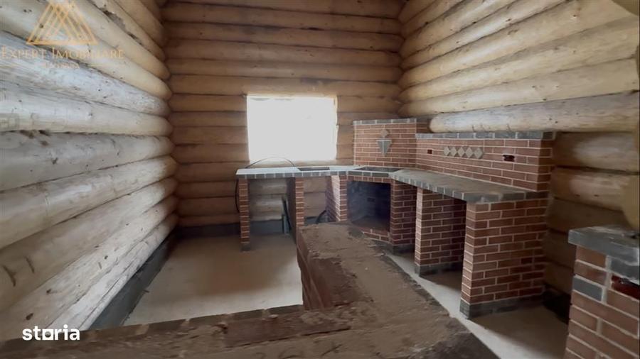 Casă cu 4 camere cu Teren 29000 Mp în Central