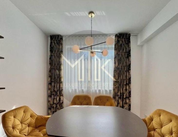 Duplex cu 5 camere cu Canalizare în Sisești