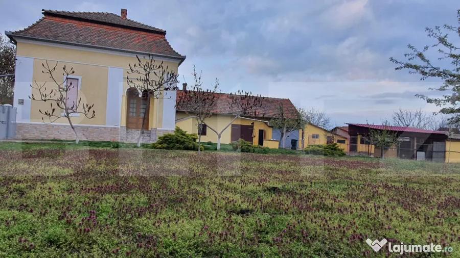 Casă cu 5 camere cu Teren 2900 Mp în Central