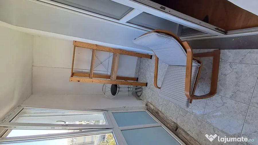 Apartament cu 3 camere semidecomandat în Lujerului