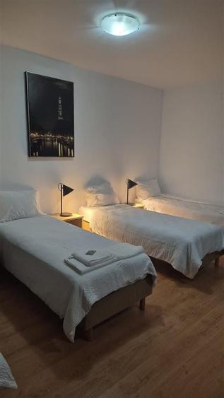 Apartament cu 5 camere semidecomandat în Iris