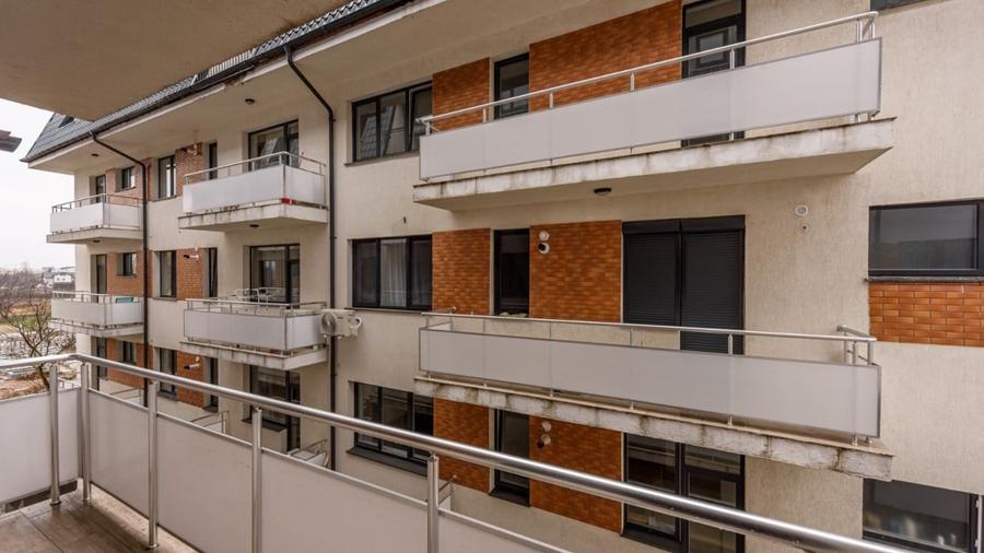 Apartament cu 2 camere semidecomandat, mobilat în Aviației