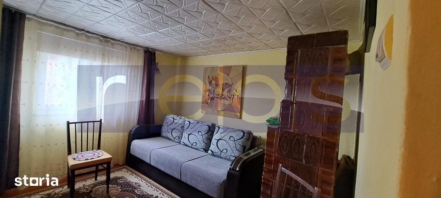 Casă cu 5 camere cu Teren 1100 Mp în Central