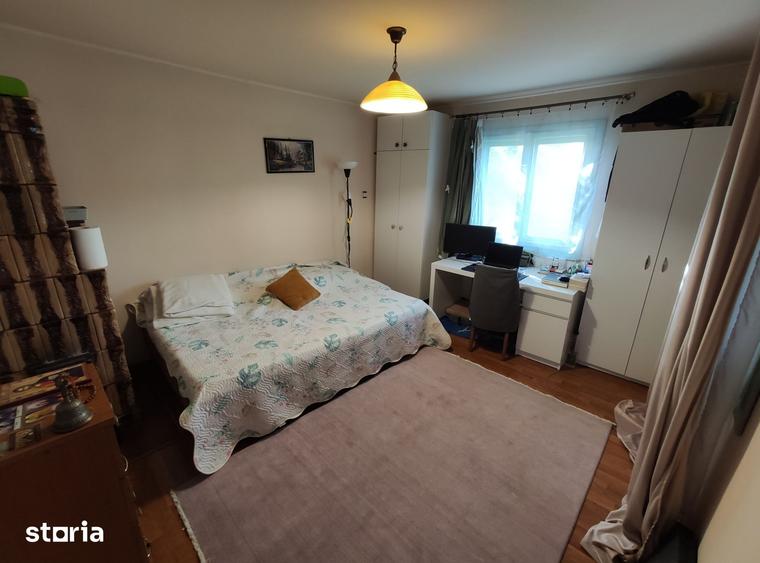 Casă cu 5 camere cu Teren 3450 Mp în Nuci