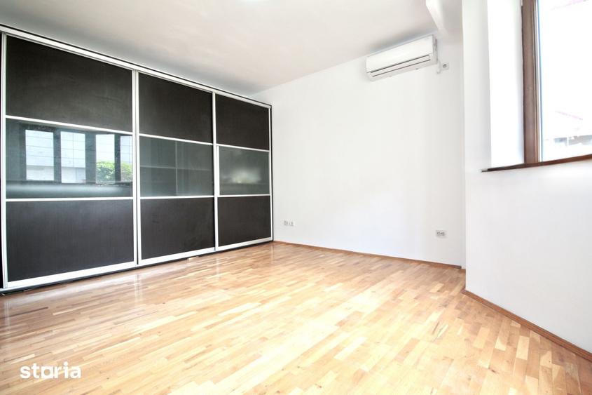 Apartament cu 4 camere decomandat, mobilat în Ghencea