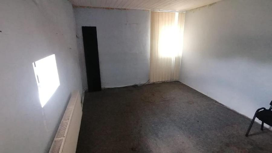 Casă individuală cu 8 camere cu Teren 625 Mp în Snagov