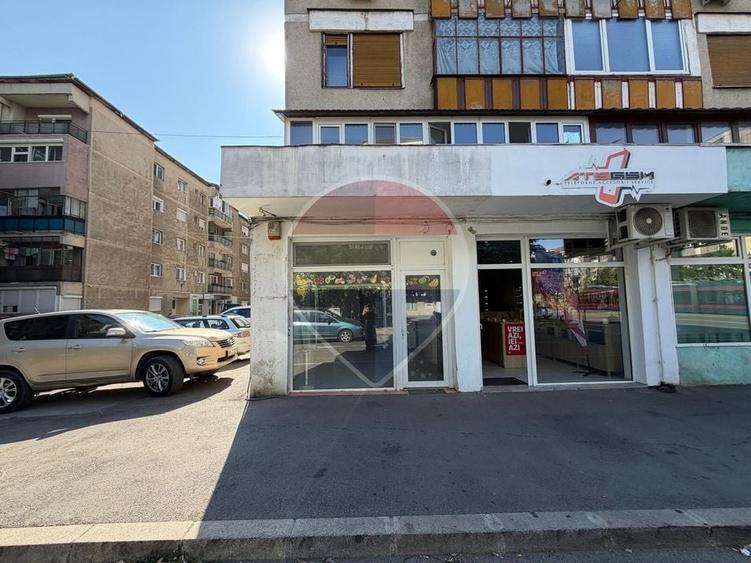 Spațiu comercial, de 23 mp, în Nufărul