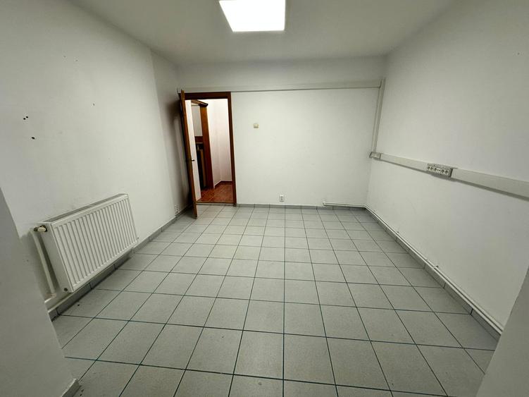 Apartament cu 2 camere decomandat în C5