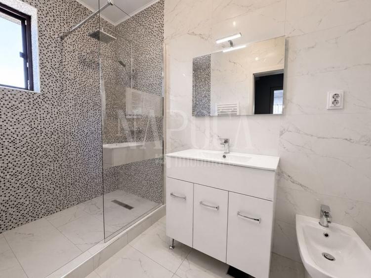 Casă individuală cu 5 camere cu Canalizare în Iris