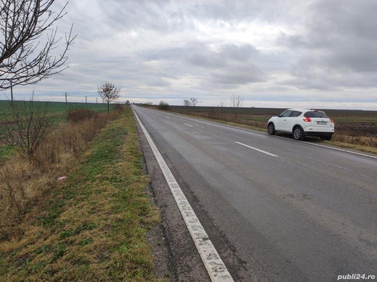 Teren de 12000 mp, în Văceni