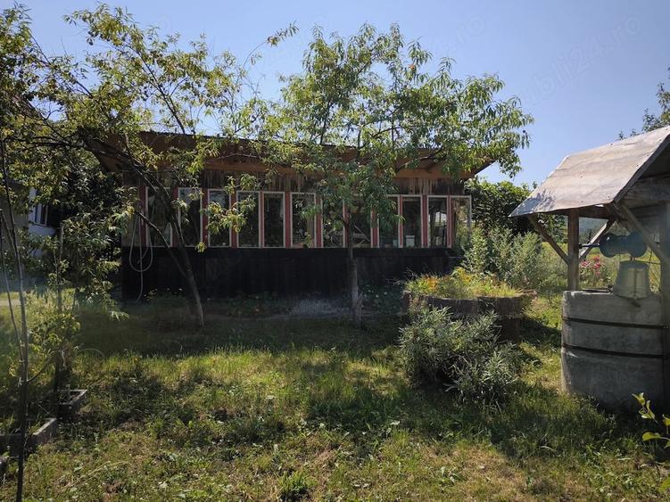 Teren de 4400 mp, în Central