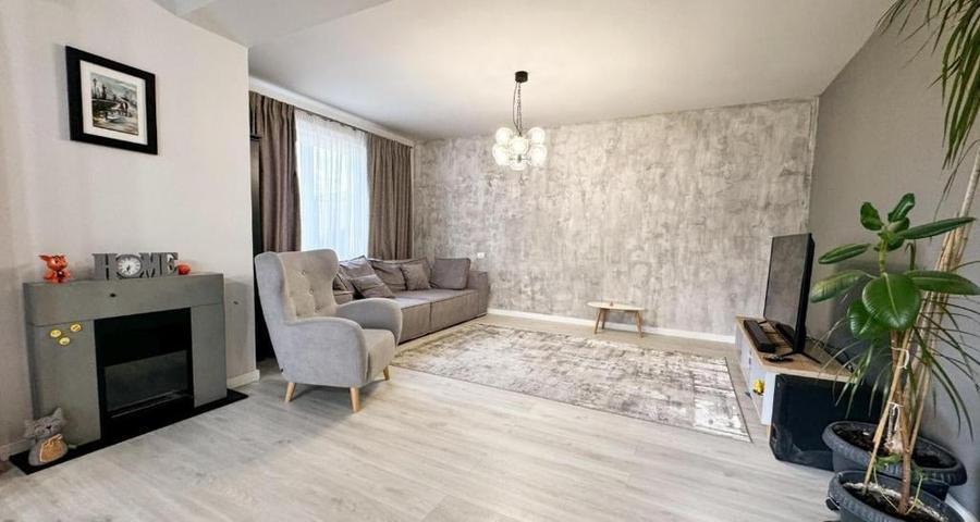 Casă cu 5 camere cu Canalizare în Pipera