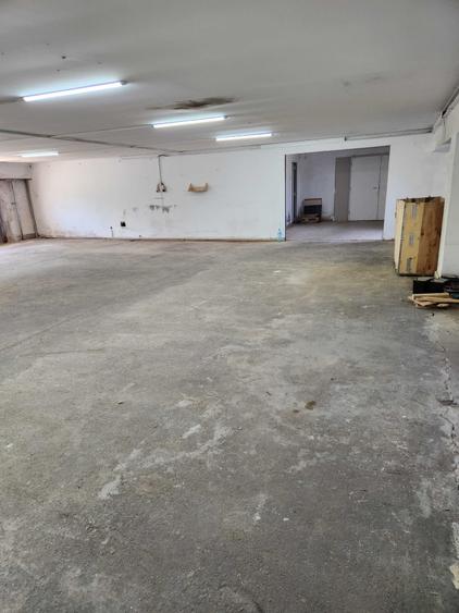 Spațiu comercial, în Cârcea