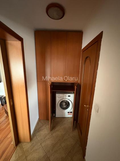Apartament cu 3 camere semidecomandat în Dorobanți