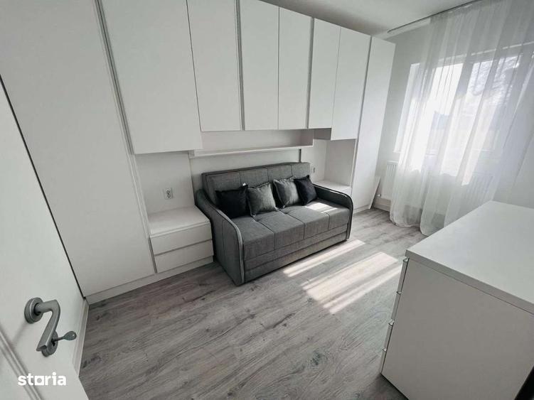 Apartament cu 7 camere decomandat în Cug