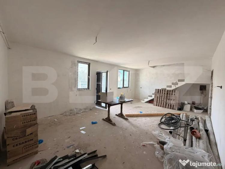 Apartament cu 4 camere decomandat în Central