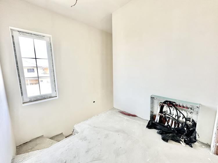 Duplex cu 3 camere cu Canalizare în Moșnița Nouă