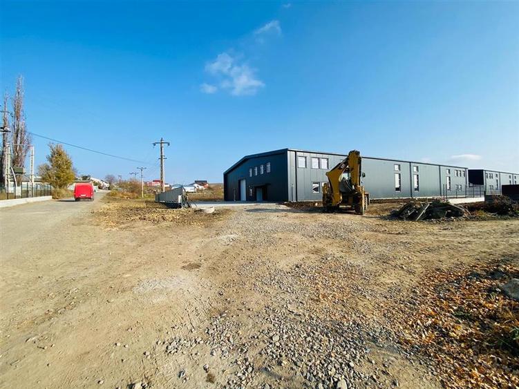 Spațiu industrial, de 1,250 mp, în Lețcani