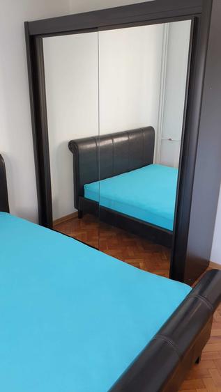 Apartament cu 4 camere semidecomandat în Ștefan cel Mare