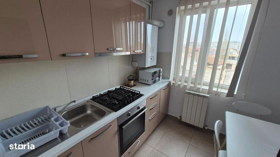 Apartament cu 2 camere, mobilat în Central