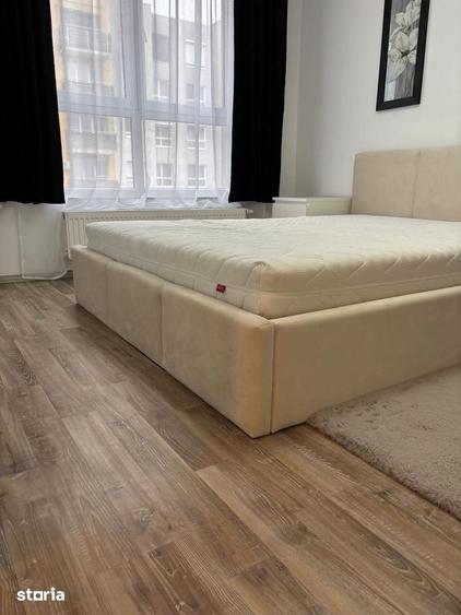 Apartament cu 2 camere decomandat în Tractorul