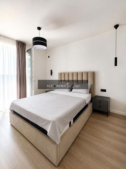 Apartament cu 3 camere semidecomandat în Florești