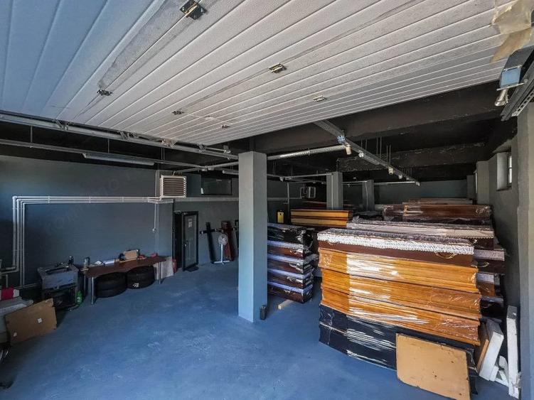 Spațiu comercial, de 306 mp, în Central