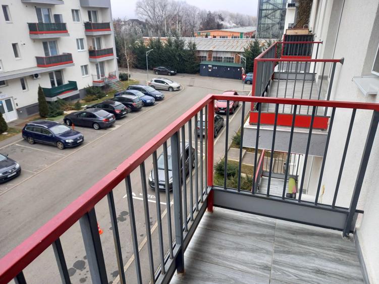 Apartament cu 2 camere semidecomandat în Florești